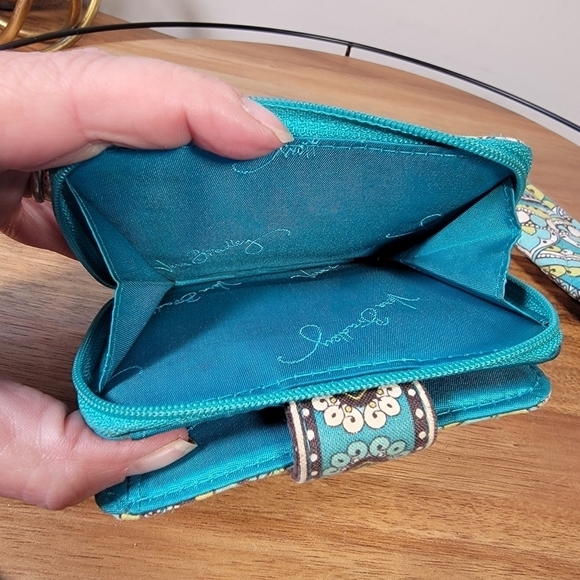 Vera Bradley Wallet and Matching Eyeglass Holder - Picture 5 of 16